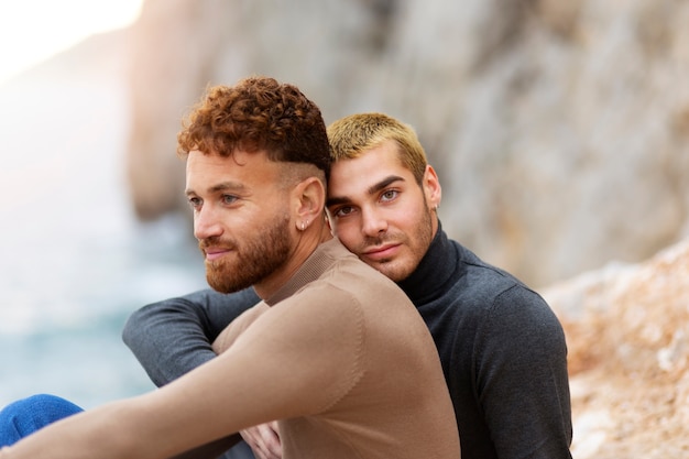 Navigating a Fulfilling Relationship with a Leo Man: Expert Tips