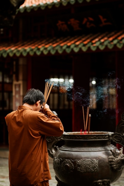 Six Profound Ways Burning Incense Enhances Your Home’s Spiritual Ambience